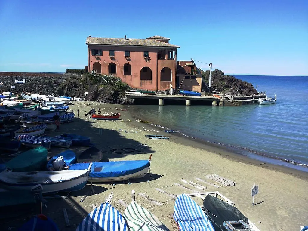 Rubino Apartment Levanto 0*,  Italia