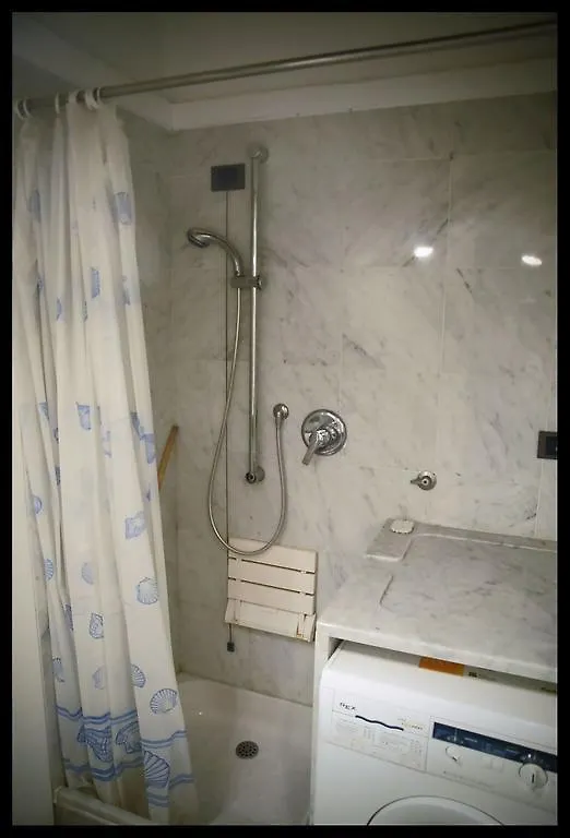 Rubino Apartment Levanto 0*,